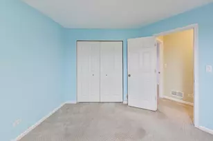 2427 Daybreak Ct, Elgin, IL 60123 - Photo 19