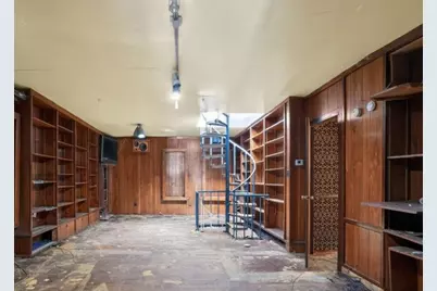 951 E Hyde Park Boulevard, Chicago, IL 60615 - Photo 15