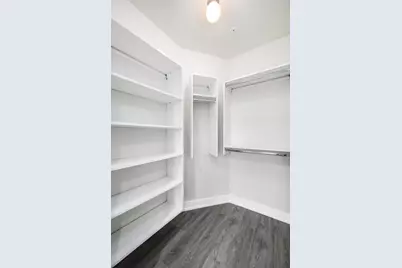 825 E 61st Street #401, Chicago, IL 60637 - Photo 13