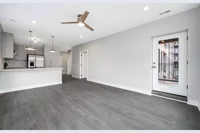 825 E 61st Street #401, Chicago, IL 60637 - Photo 5