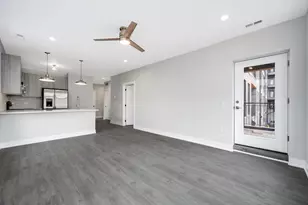 825 E 61st St, Chicago, IL 60637 - Photo 5