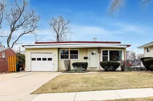 229 W Ethel Ave, Lombard, IL 60148 - Photo 1