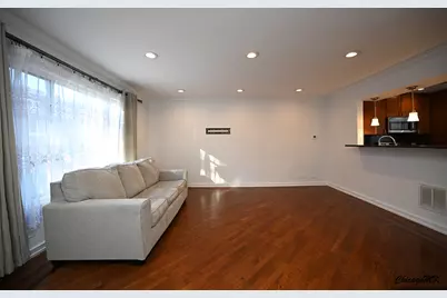 429 E Lincoln Street, Mount Prospect, IL 60056 - Photo 5