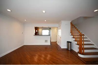 429 E Lincoln Street, Mount Prospect, IL 60056 - Photo 7