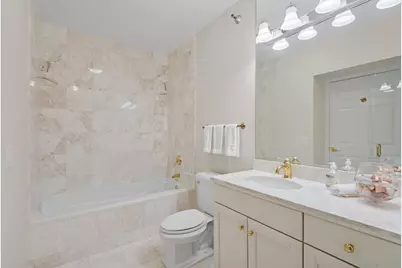 25 E Superior Street #3903, Chicago, IL 60611 - Photo 19