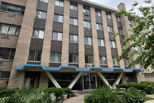 6250 N Kenmore Ave, Chicago, IL 60660 - Photo 1