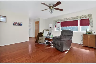 32W183 Glos Street, Wayne, IL 60184 - Photo 13