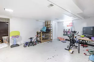 580 Hirsch Ave, Calumet City, IL 60409 - Photo 13