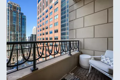 118 E Erie Street #20D, Chicago, IL 60611 - Photo 19