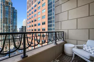 118 E Erie St, Chicago, IL 60611 - Photo 19