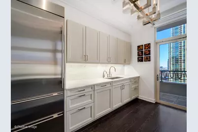 118 E Erie Street #20D, Chicago, IL 60611 - Photo 13