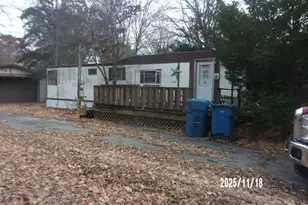 604 N Jefferson St, Watseka, IL 60970 - Photo 1