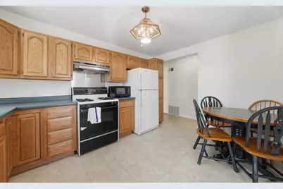 1511 Meadowbrook Drive, Round Lake Beach, IL 60073 - Photo 9