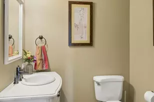 1190 Alpine Ln, Elgin, IL 60120 - Photo 15