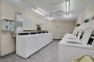 245 S Park Ln, Palatine, IL 60074 - Photo 21