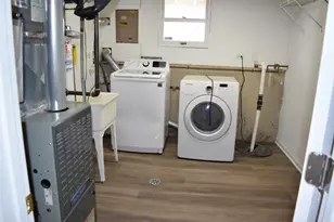 7040 Meadowbrook Ln, Hanover Park, IL 60133 - Photo 17