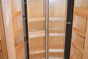 7040 Meadowbrook Ln, Hanover Park, IL 60133 - Photo 5