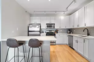 1212 N Wells St, Chicago, IL 60610 - Photo 11