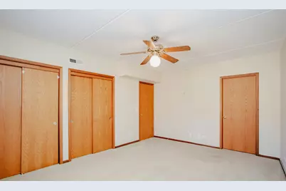 1685 Mill Street #409, Des Plaines, IL 60016 - Photo 9