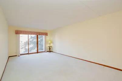 1685 Mill Street #409, Des Plaines, IL 60016 - Photo 5