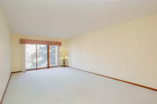 1685 Mill St, Des Plaines, IL 60016 - Photo 5