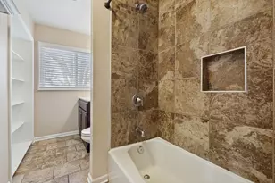 860 Olive St, Hoffman Estates, IL 60169 - Photo 11