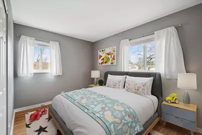 860 Olive Street, Hoffman Estates, IL 60169 - Photo 9