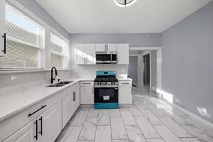 6621 S California Ave, Chicago, IL 60629 - Photo 15