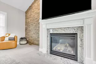 1010 Declaration Dr, Savoy, IL 61874 - Photo 11
