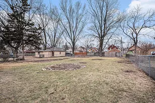 819 Pearl St, Aurora, IL 60505 - Photo 15