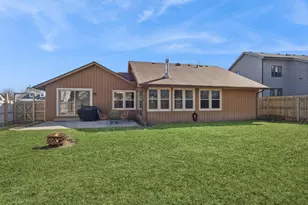 468 Tanglewood Dr, Gurnee, IL 60031 - Photo 25