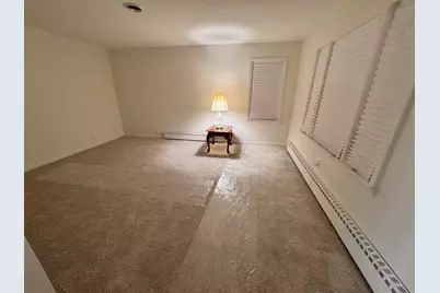 303 N Elmwood Avenue, Wood Dale, IL 60191 - Photo 3