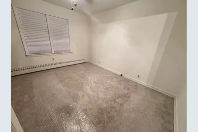 303 N Elmwood Avenue, Wood Dale, IL 60191 - Photo 9