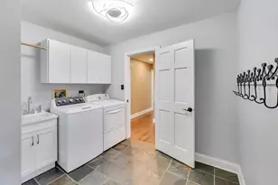 2103 Primrose Ln, Naperville, IL 60565 - Photo 15