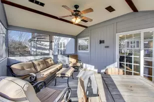 2103 Primrose Ln, Naperville, IL 60565 - Photo 13