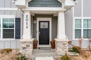 2011 Sequoia Ave, Mundelein, IL 60060 - Photo 3