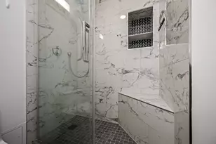 4170 N Marine Dr, Chicago, IL 60613 - Photo 9