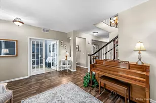 237 Foxford Dr, Cary, IL 60013 - Photo 9