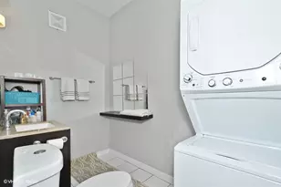 1701 N Maplewood Ave, Chicago, IL 60647 - Photo 9