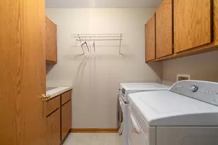 16946 Mohican Dr, Lockport, IL 60441 - Photo 15