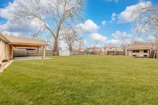 10615 S Plahm Ct, Worth, IL 60482 - Photo 21