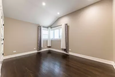 10615 S Plahm Court, Worth, IL 60482 - Photo 9