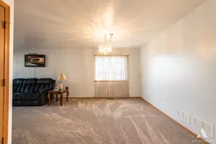 8514 Hill Top Ct, Justice, IL 60458 - Photo 13