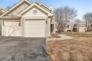 212 W Hamilton Dr, Palatine, IL 60067 - Photo 3