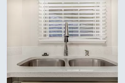 212 W Hamilton Drive, Palatine, IL 60067 - Photo 13