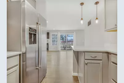 212 W Hamilton Drive, Palatine, IL 60067 - Photo 11