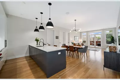 1938 W Augusta Boulevard #204, Chicago, IL 60622 - Photo 3