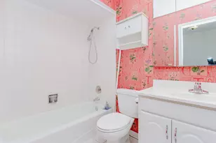 1410 Pebblecreek Dr, Glenview, IL 60025 - Photo 21