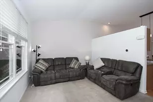 220 S Wildrose Ct, Round Lake, IL 60073 - Photo 15