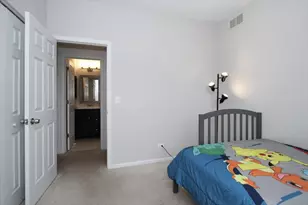 220 S Wildrose Ct, Round Lake, IL 60073 - Photo 23